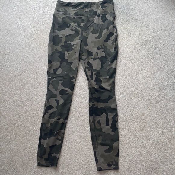 Camouflage Wild Fable Leggings! - Picture 1 of 5
